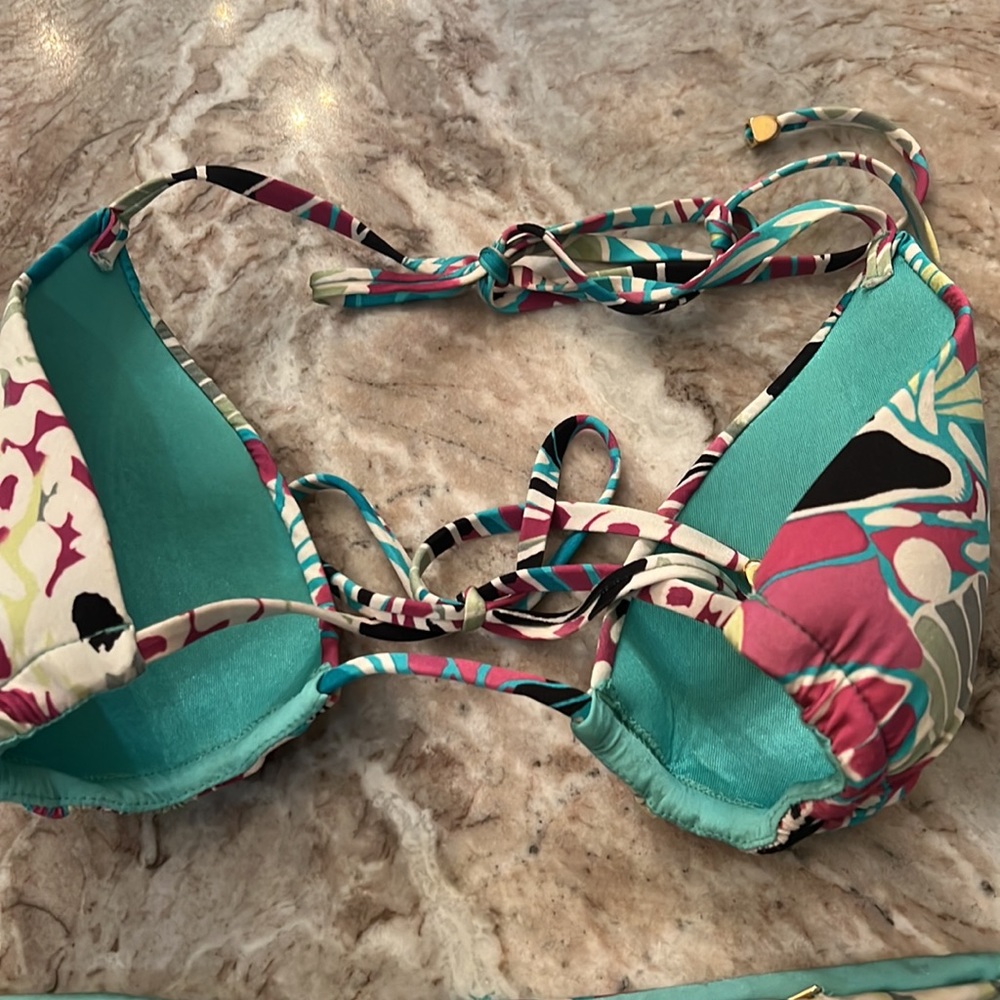 String bikini - Picture 3 of 5